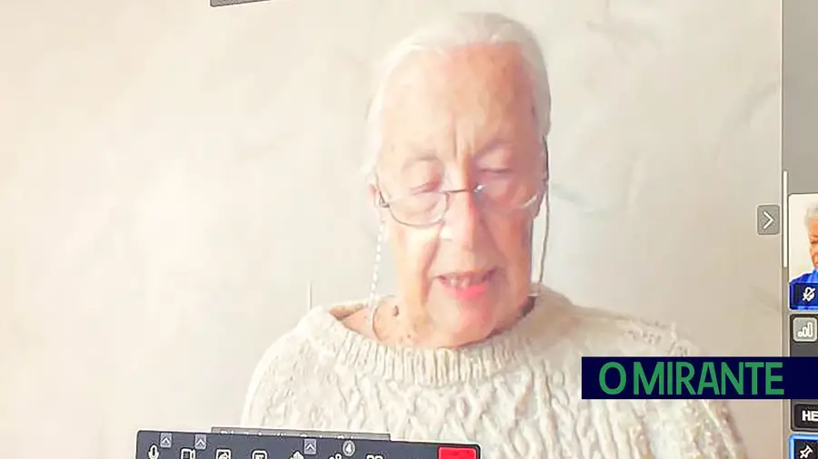 “Minha poesia nunca trairá os homens”: Obra de Sidónio Muralha foi recordada em Santarém “Minha poesia nunca trairá os homens”: Obra de Sidónio Muralha foi recordada em Santarém