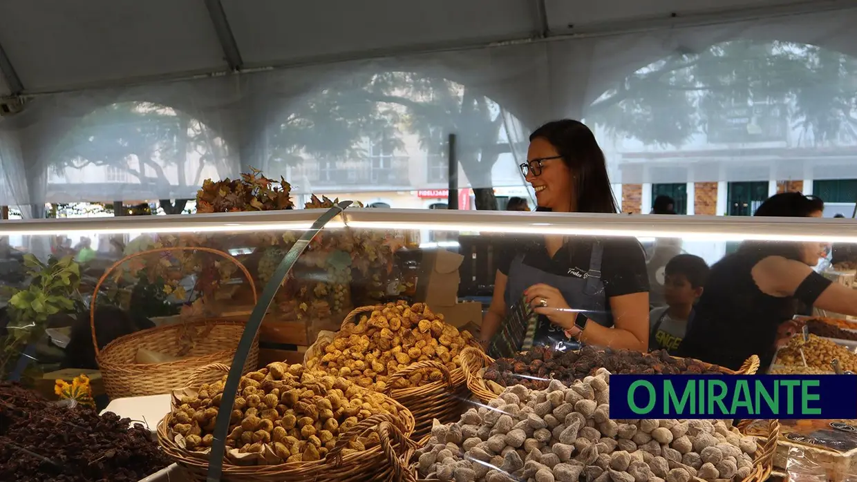 Feira Nacional dos Frutos Secos já começou