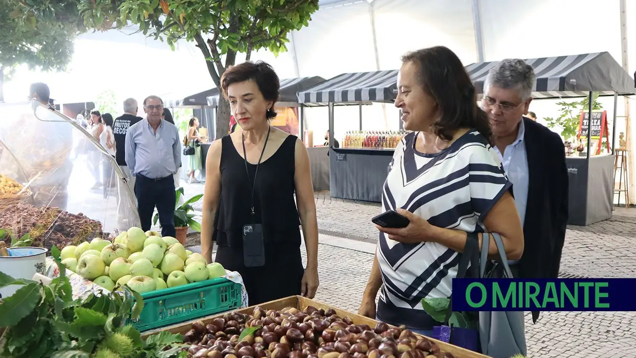 Feira Nacional dos Frutos Secos já começou