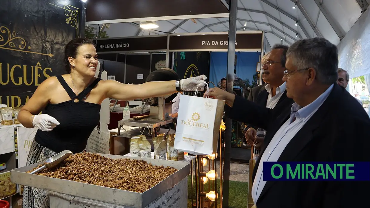 Feira Nacional dos Frutos Secos já começou