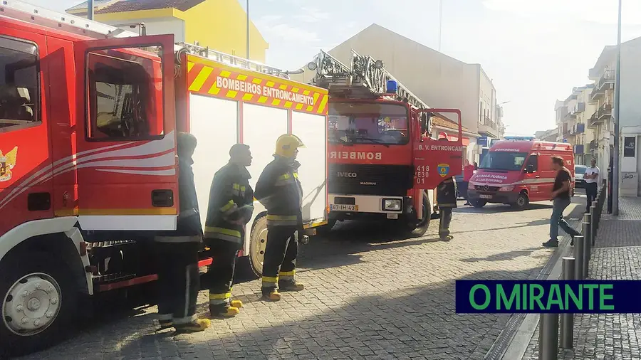 Falso alarme para incêndio mobiliza bombeiros no Entroncamento