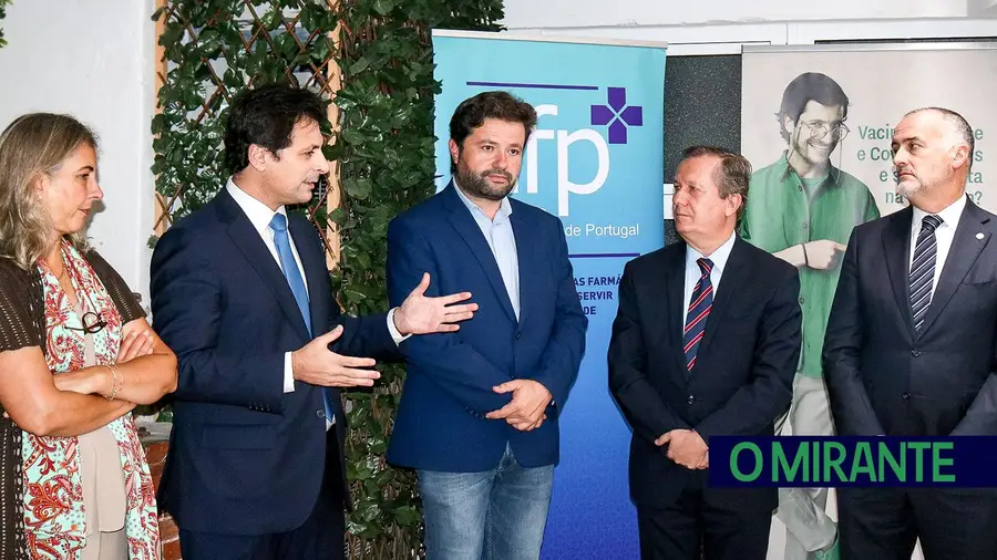 Farmácia em Tomar escolhida para lançamento da campanha nacional de vacinação Farmácia em Tomar escolhida para lançamento da campanha nacional de vacinação