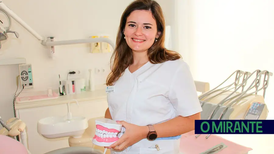 Saúde oral faz uma diferença tremenda na auto-estima Saúde oral faz uma diferença tremenda na auto-estima