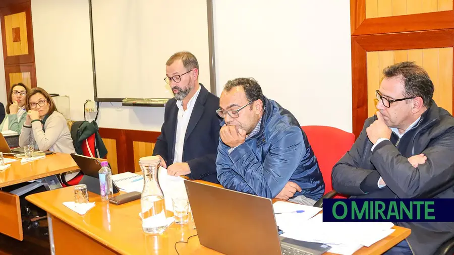 Câmara de Alcanena admite encerrar indústrias que originam poluição e maus cheiros Câmara de Alcanena admite encerrar indústrias que originam poluição e maus cheiros