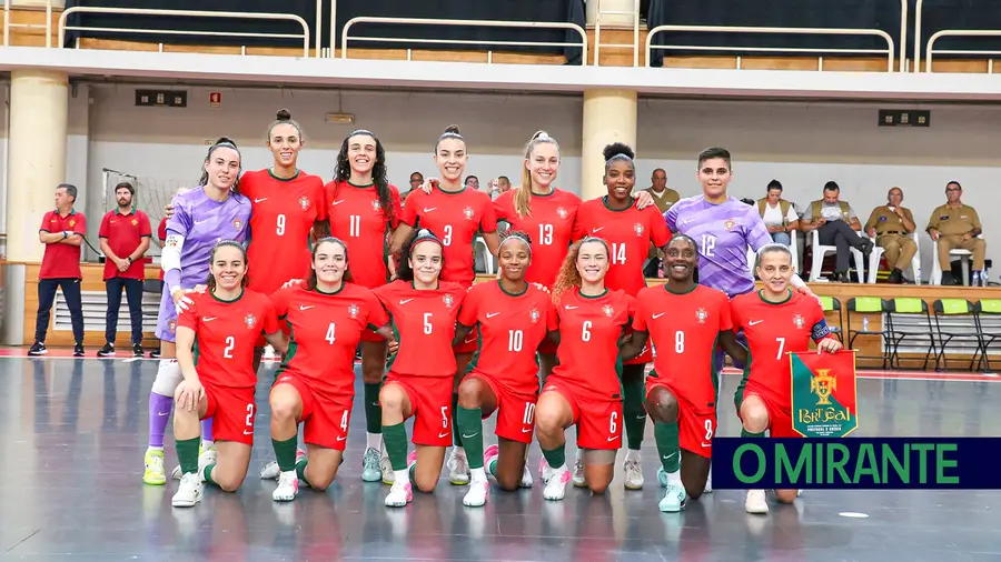 Seleção feminina de futsal vence os dois jogos de preparação em Rio Maior