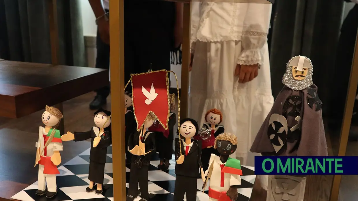 Exposição sobre a Festa dos Tabuleiros em Tomar
