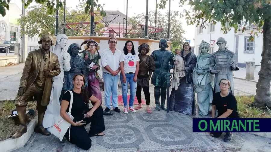 Uma dezena de estátuas vivas participaram em encontro na Chamusca