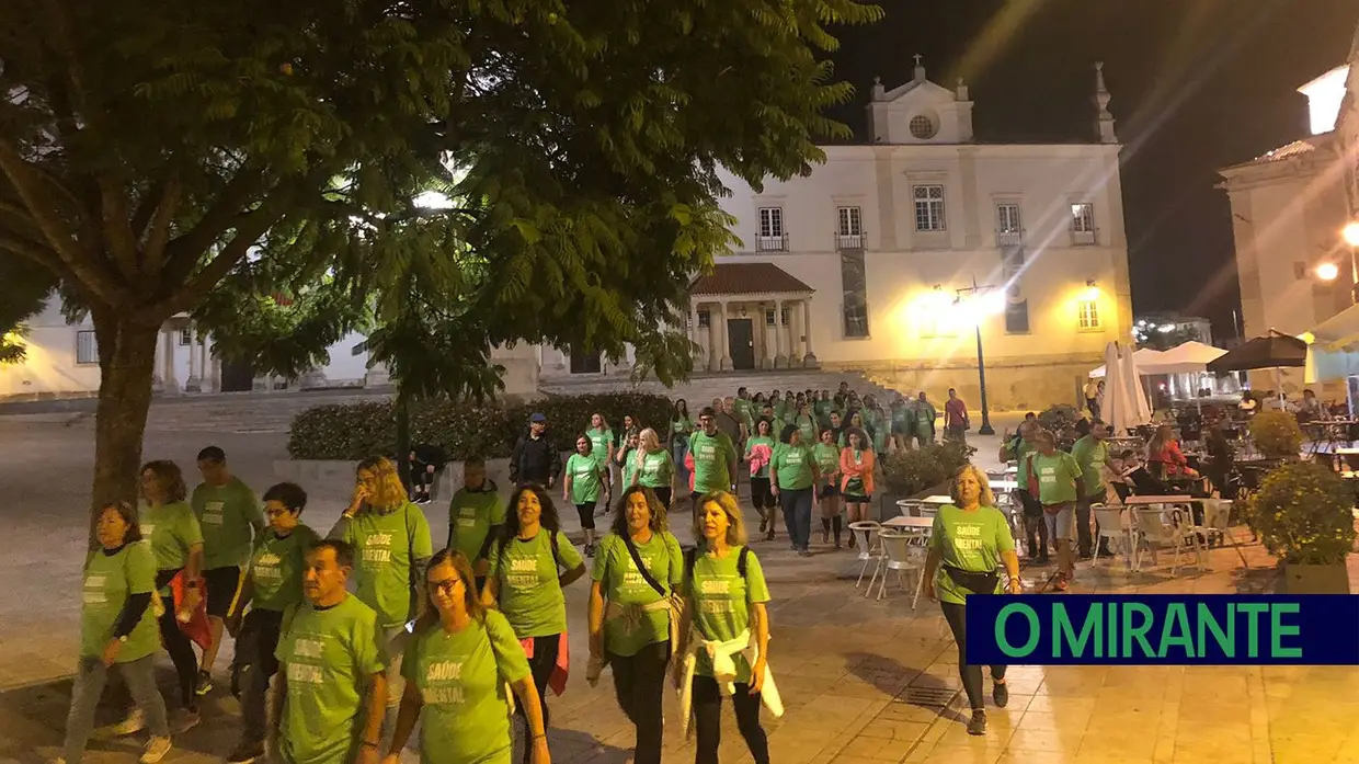 Caminhada de A Farpa reuniu mais de uma centena