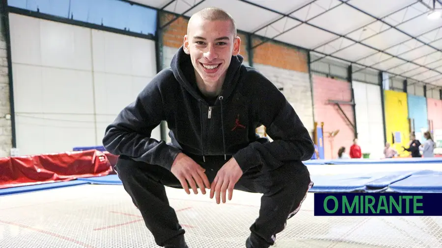 Lucas Santos vice-campeão na Taça do Mundo de Trampolins