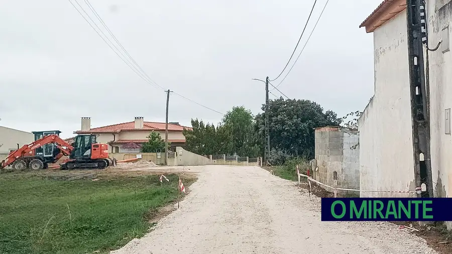 Rua em Chã de Baixo já está a ser reparada