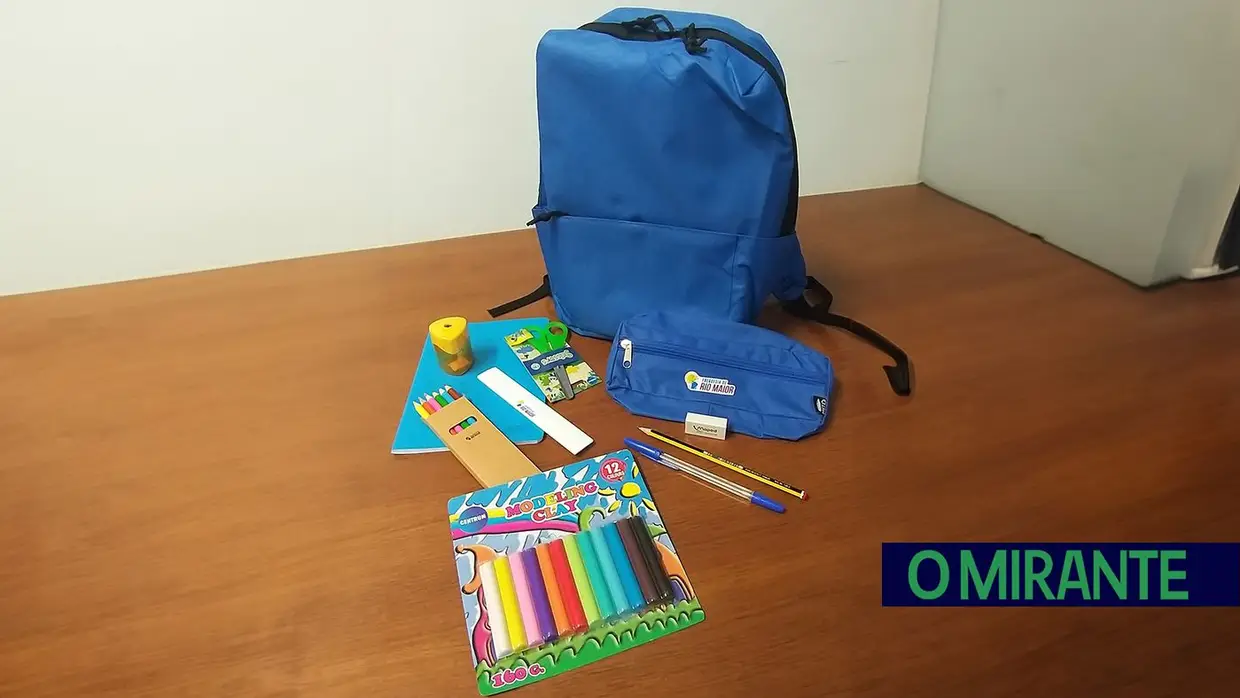 Junta de Rio Maior oferece material escolar a alunos do 1º ano