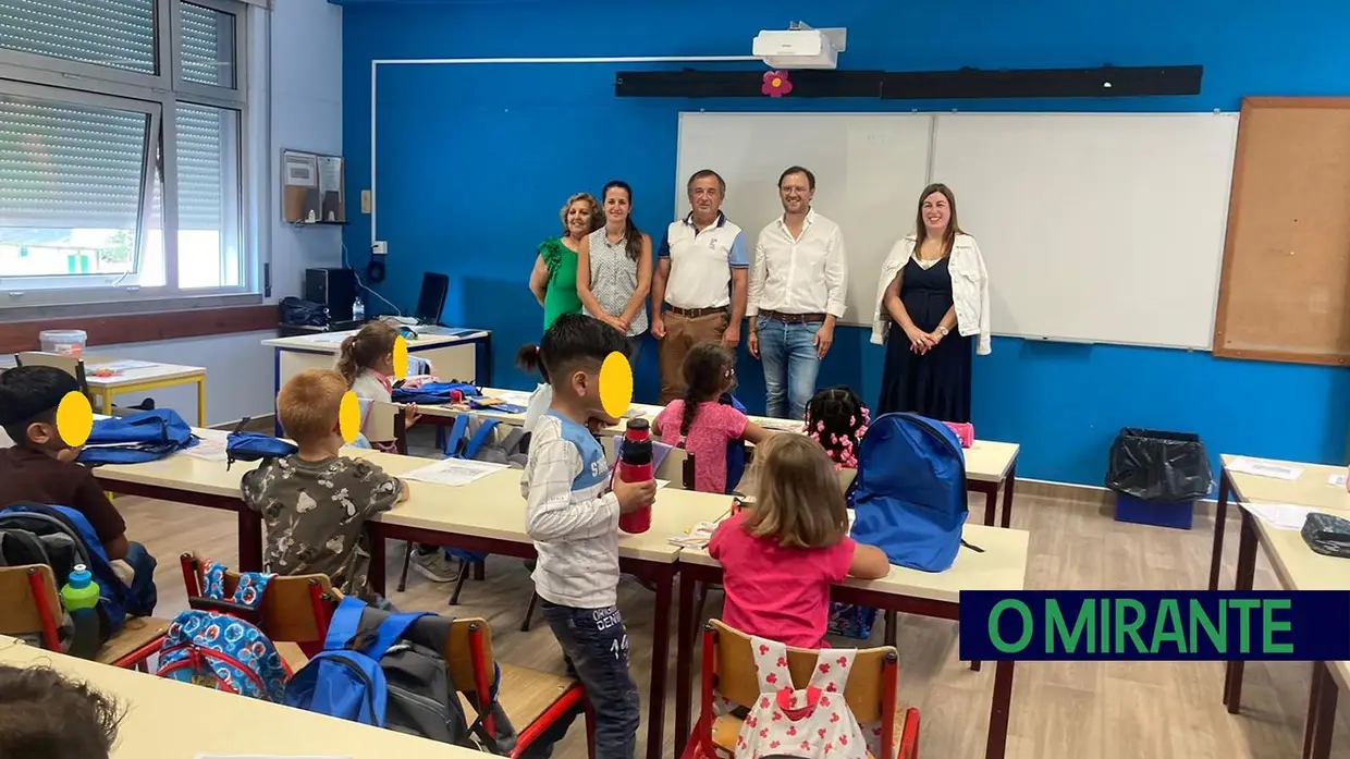 Junta de Rio Maior oferece material escolar a alunos do 1º ano