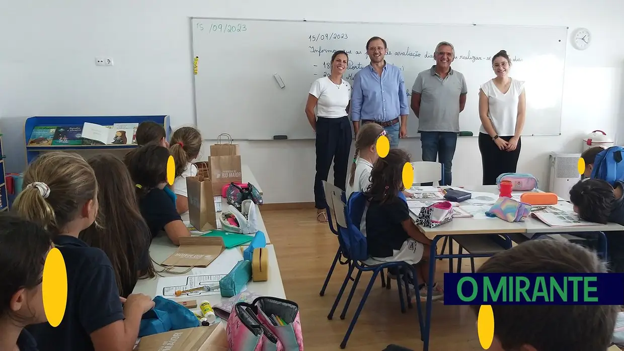 Junta de Rio Maior oferece material escolar a alunos do 1º ano