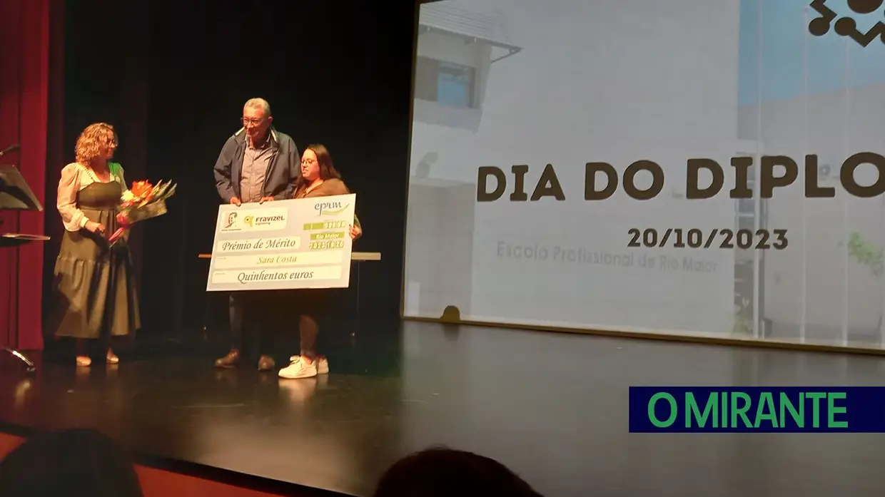 Escola Profissional de Rio Maior distingue alunos com comportamento exemplar