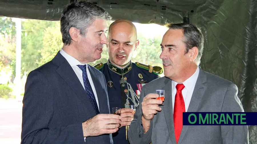 Esperar sentado Esperar sentado