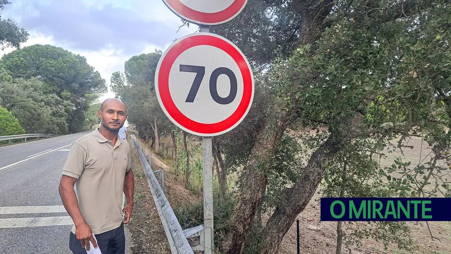 Sinalização induzia condutores em erro e o radar de Foros de Almada fartou-se de facturar Sinalização induzia condutores em erro e o radar de Foros de Almada fartou-se de facturar