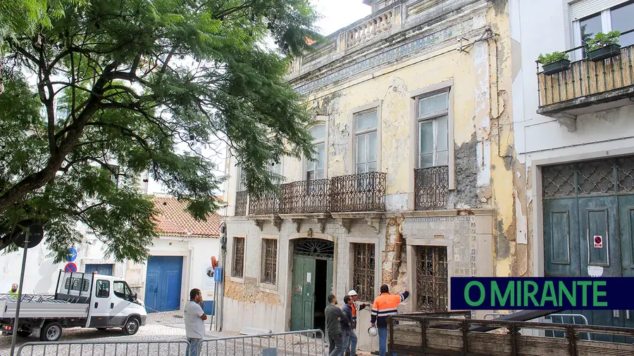 Misericórdia de Santarém procura solução para prédio degradado no centro histórico da cidade