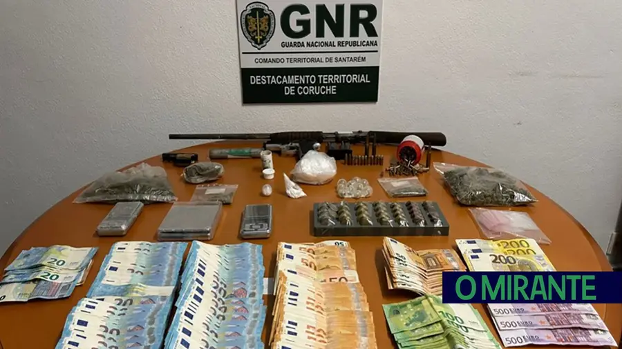 Prisão preventiva para suspeito de tráfico de droga na Glória do Ribatejo Prisão preventiva para suspeito de tráfico de droga na Glória do Ribatejo