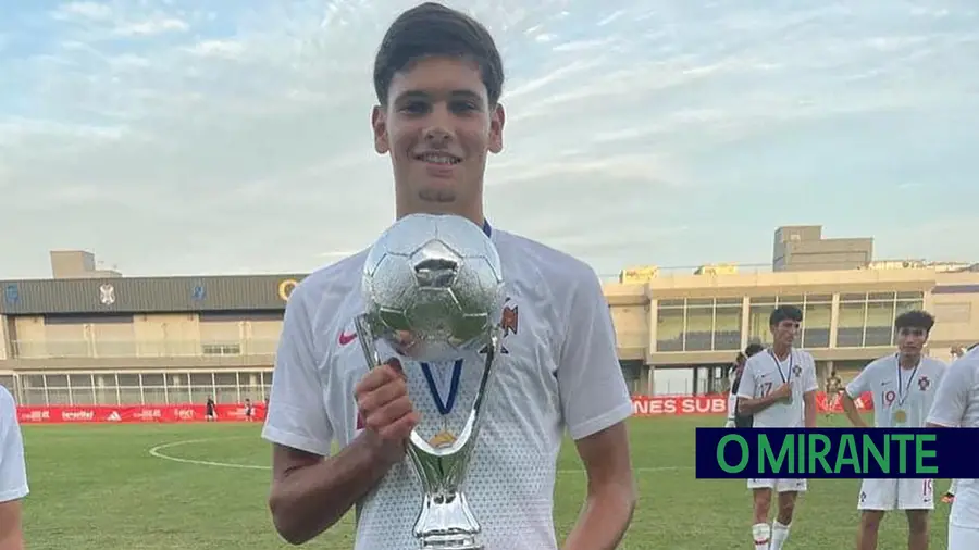 Futebolista de Salvaterra conquista primeiro título como internacional