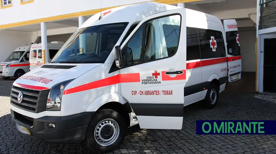 Abrantes apoia Cruz Vermelha na compra de viatura Abrantes apoia Cruz Vermelha na compra de viatura