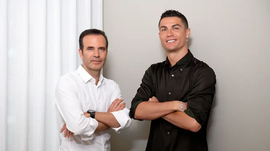 Insparya, o grupo capilar de Cristiano Ronaldo, chega a Santarém para avaliações gratuitas de saúde capilar Insparya, o grupo capilar de Cristiano Ronaldo, chega a Santarém para avaliações gratuitas de saúde capilar