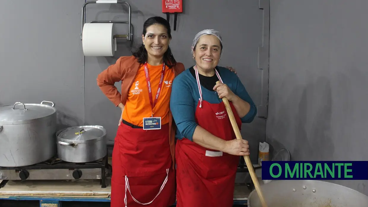 Feira Multissectorial de Amiais de Baixo: a cozinha como parte da vida.