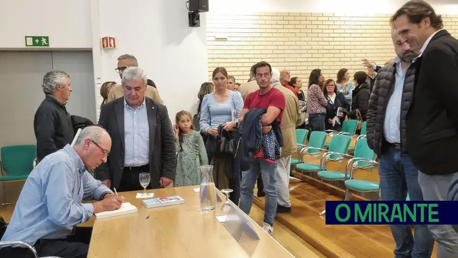 Jorge Miguel sabe contar histórias e é um cuidador das palavras