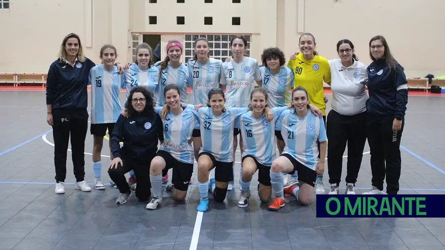Juniores femininas de futsal do Vitória de Santarém vencem por 28-0