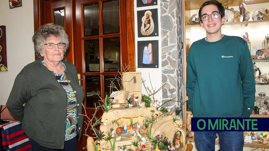 Tomás Estrela tem 17 anos e gosta de artesanato, costura, pintura e música