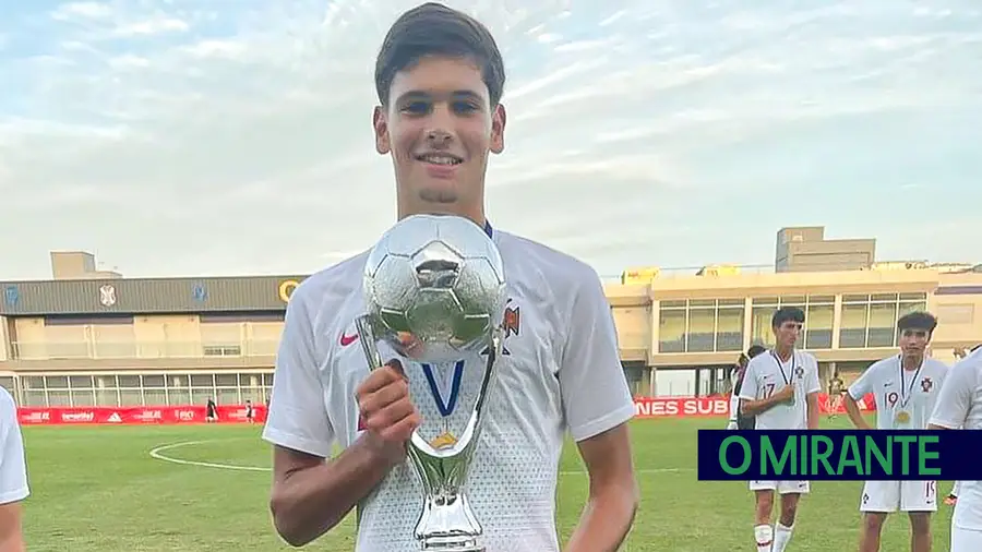 Futebolista de Salvaterra conquista primeiro título internacional