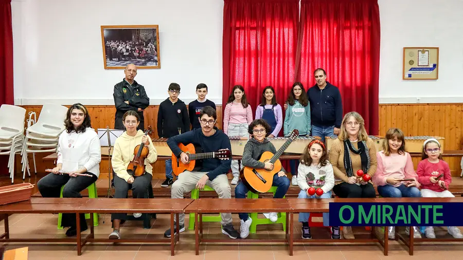 Associação “Cantar Nosso” na Golegã tem uma escola de música que é exemplo na formação de jovens