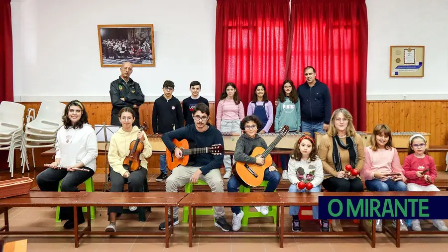Associação “Cantar Nosso” na Golegã tem uma escola de música que é exemplo na formação de jovens Associação “Cantar Nosso” na Golegã tem uma escola de música que é exemplo na formação de jovens