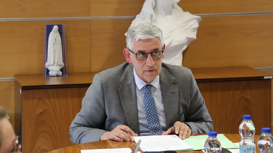 Renovação de protocolo “Bata Branca” assegura continuidade de médicos em Ourém Renovação de protocolo “Bata Branca” assegura continuidade de médicos em Ourém
