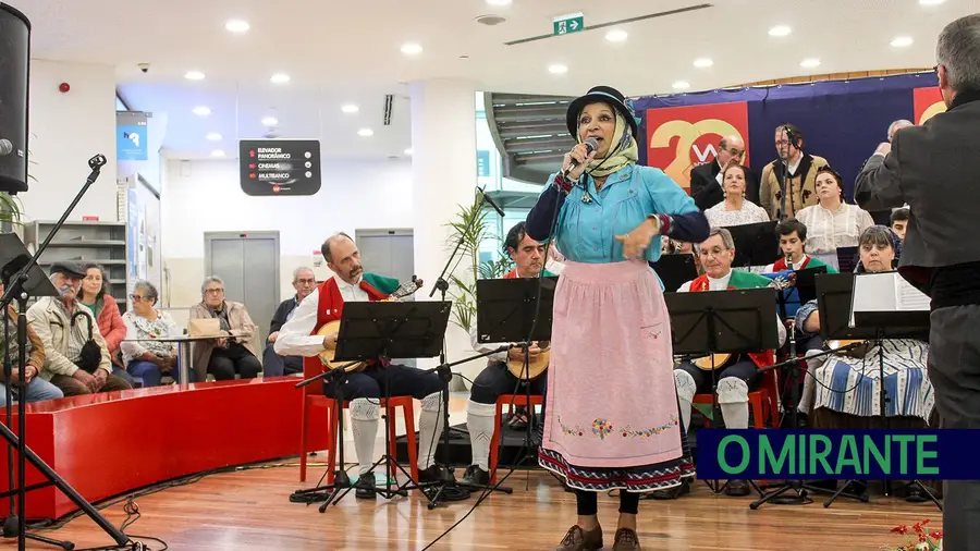 Orquestra Típica Scalabitana animou 20º aniversário do W Shopping