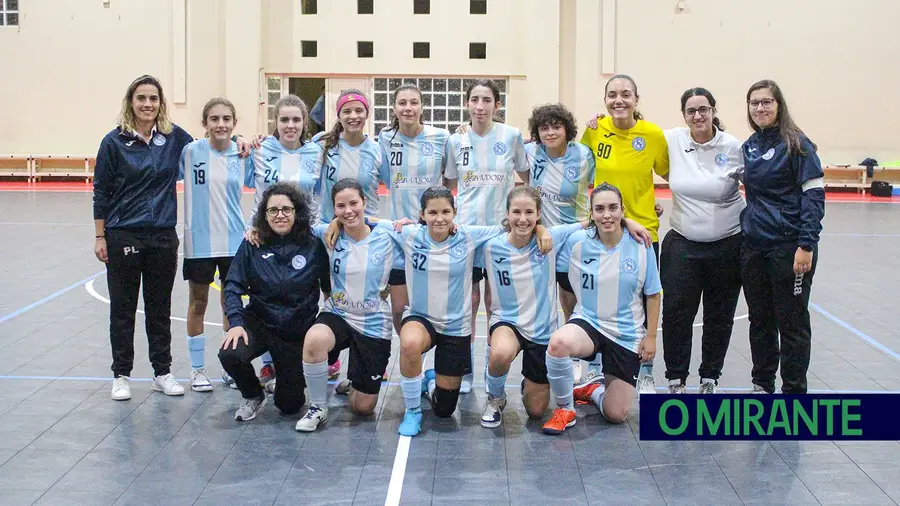 A equipa de juniores femininos do Vitória de Santarém A equipa de juniores femininos do Vitória de Santarém