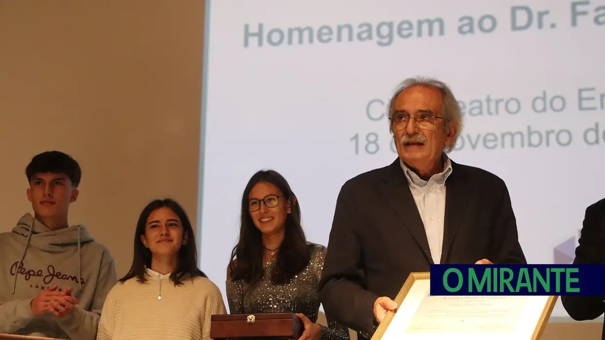 Homenagem a médico Fausto Pereira