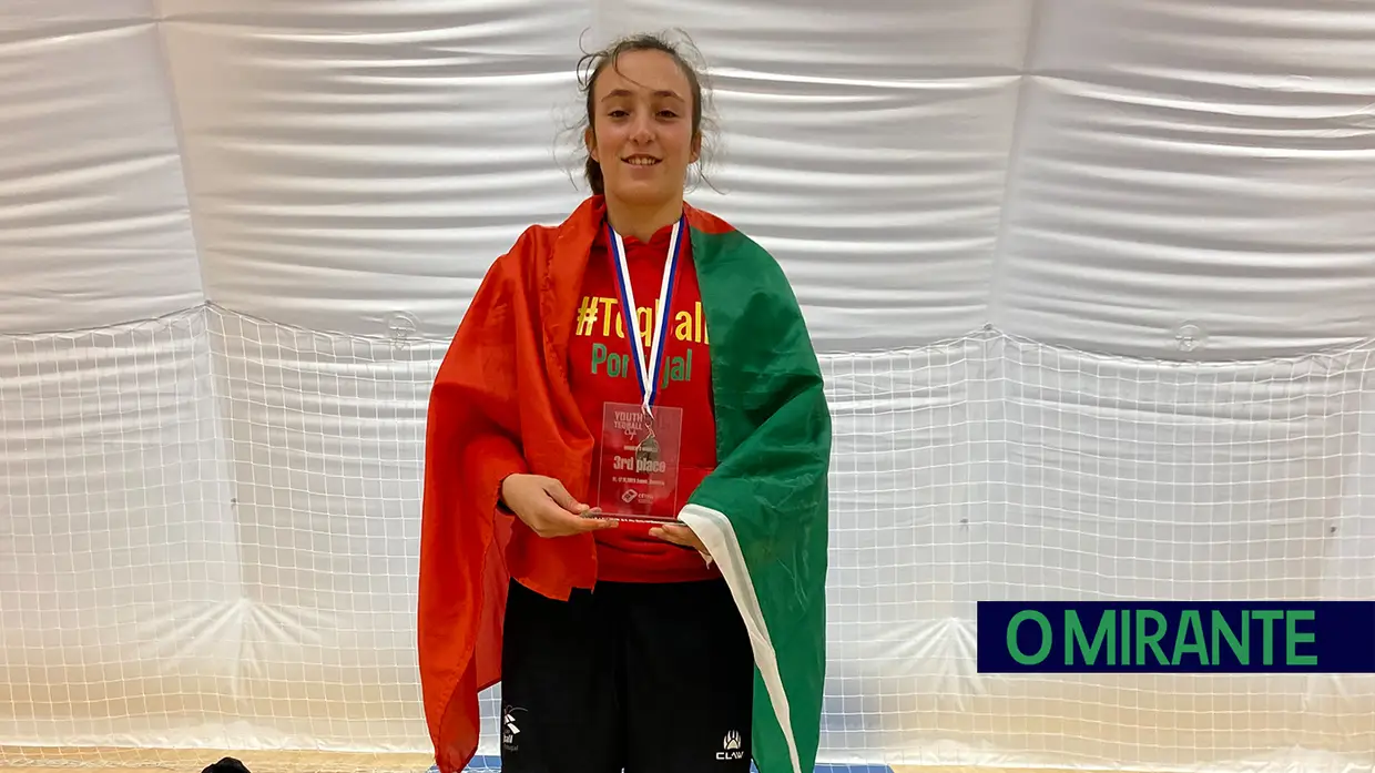 Leonor Pinho ganha medalha de bronze no Campeonato da Europa de Teqball Sub19