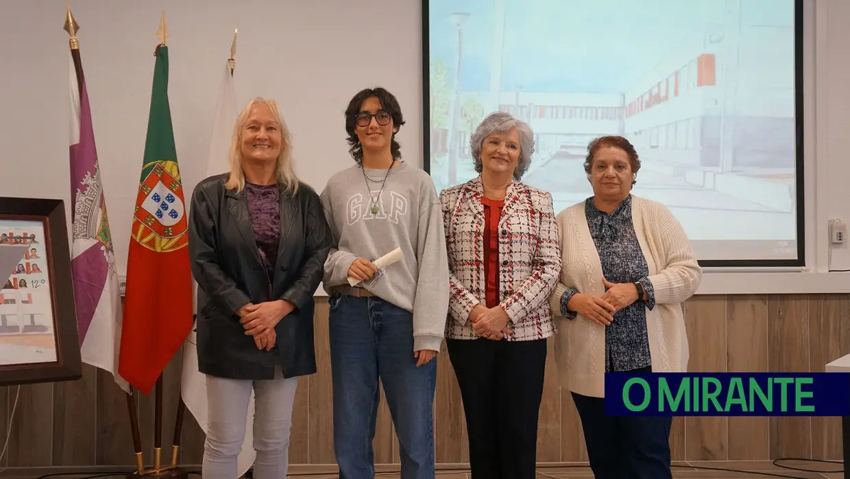 Secundária do Cartaxo completou 43 anos ao serviço do ensino