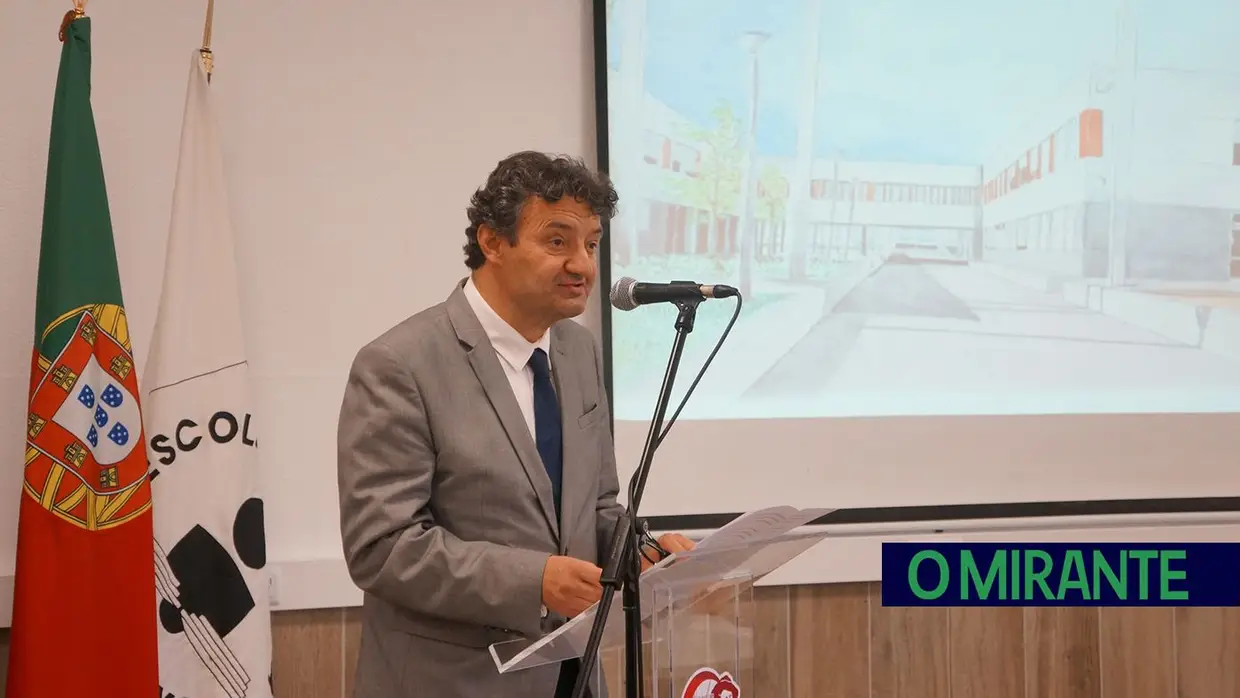 Secundária do Cartaxo completou 43 anos ao serviço do ensino