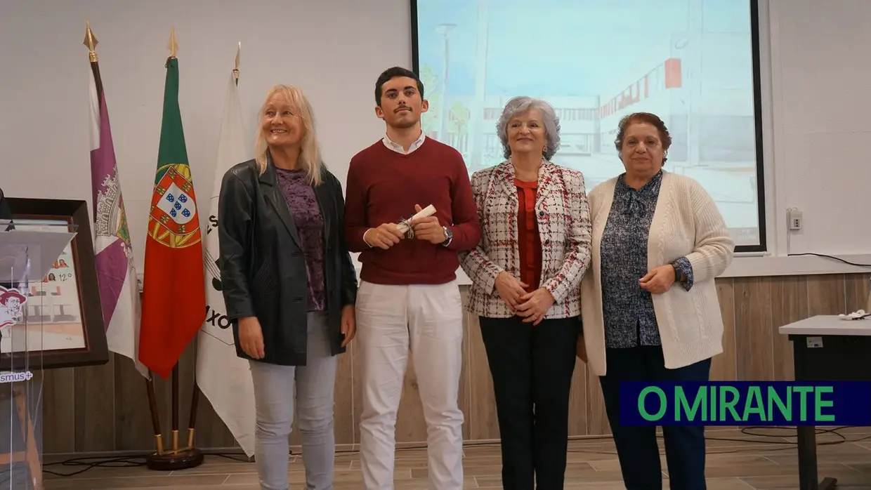 Secundária do Cartaxo completou 43 anos ao serviço do ensino