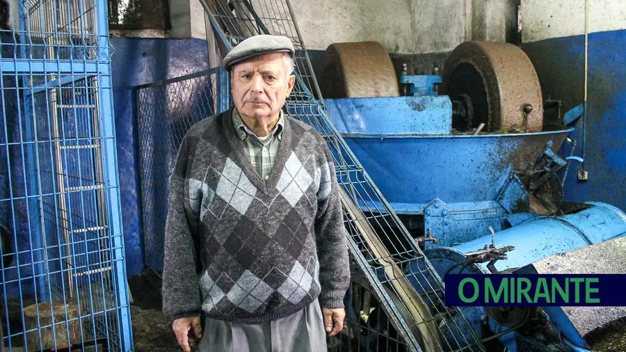 No lagar de Manuel Almeida ainda se produz azeite à moda antiga No lagar de Manuel Almeida ainda se produz azeite à moda antiga