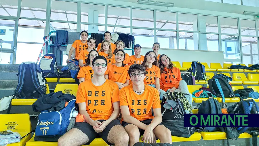 Viver Santarém conquista 80 pódios nos distritais de natação Viver Santarém conquista 80 pódios nos distritais de natação