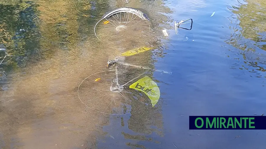 Vandalismo leva à retirada das bicicletas eléctricas em Torres Novas Vandalismo leva à retirada das bicicletas eléctricas em Torres Novas