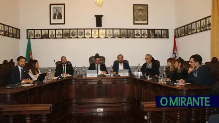 25 de Novembro: Proposta do Chega separa as águas entre PSD e PS na Câmara de Santarém 25 de Novembro: Proposta do Chega separa as águas entre PSD e PS na Câmara de Santarém