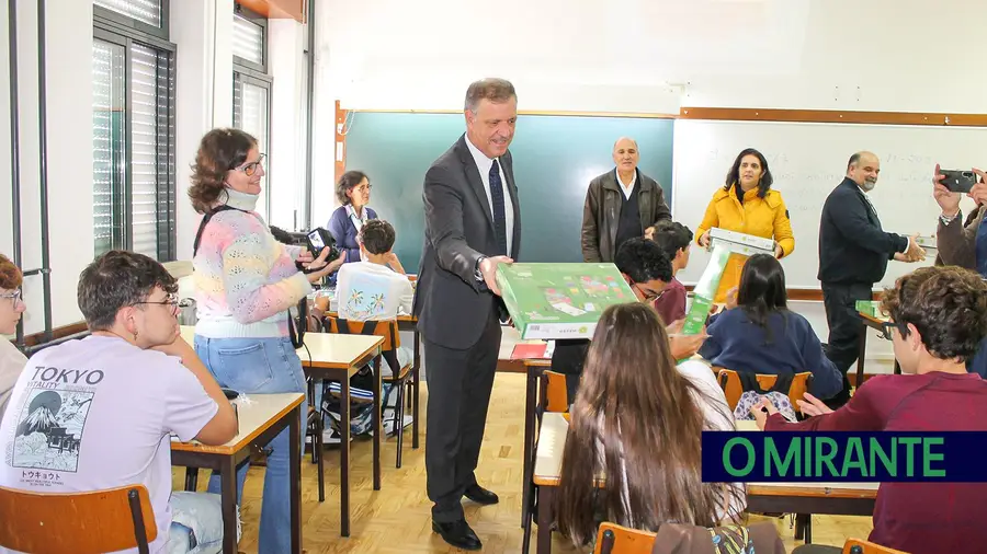 Mação oferece jogo didáctico a alunos do concelho