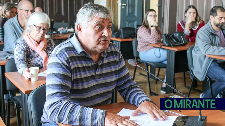 Volume de trabalho atrasa resposta aos munícipes em Benavente