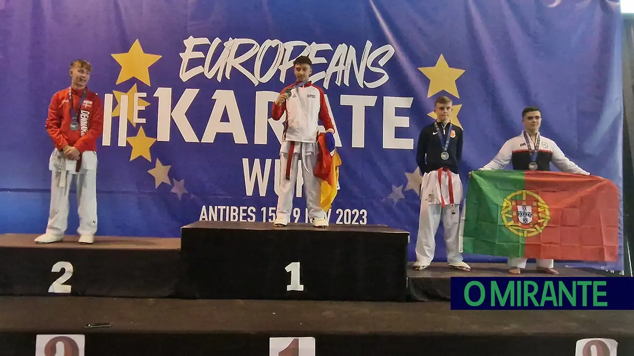 Atletas de Aveiras De Cima conquistam bronze no europeu de karaté