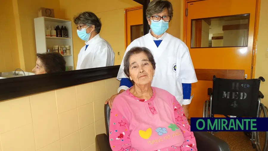 Hospital de Santarém inaugura cabeleireiro para utentes internados