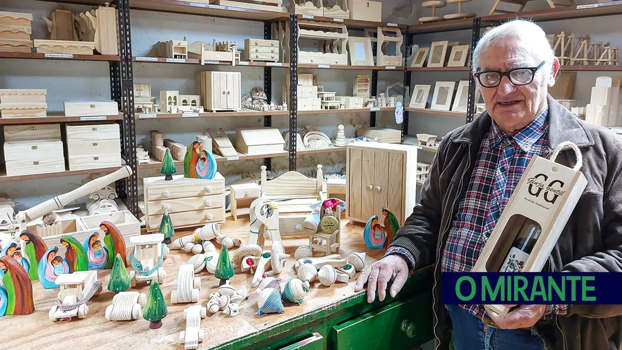 Casa do Artesanato de Pernes é o mundo encantado dos brinquedos em madeira