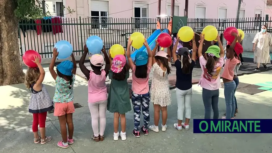 Duas listas disputam liderança do Centro de Bem-Estar Infantil de Vila Franca de Xira Duas listas disputam liderança do Centro de Bem-Estar Infantil de Vila Franca de Xira